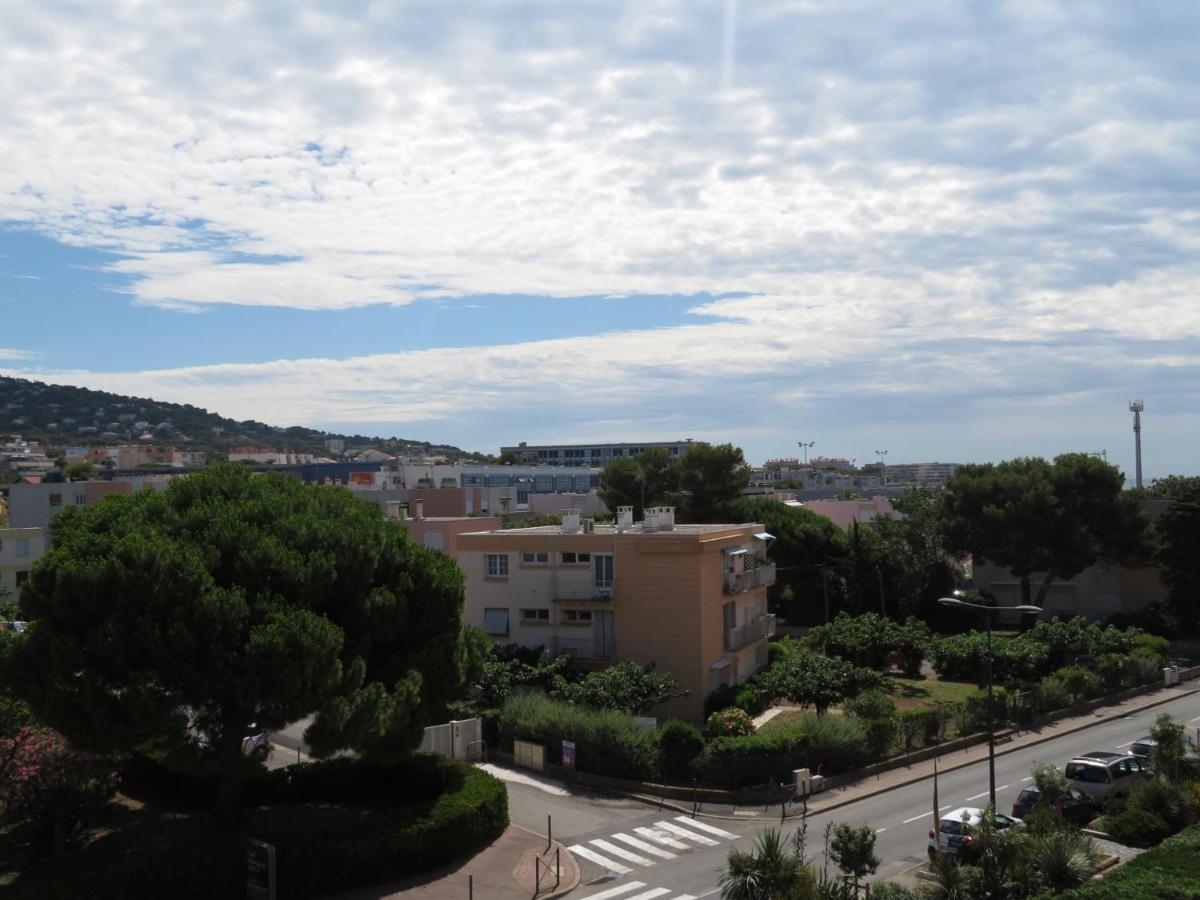 Studio Cabine A 300M De La Plage Avec Loggia Vitree - Fr-1-338-428 Sete Bagian luar foto